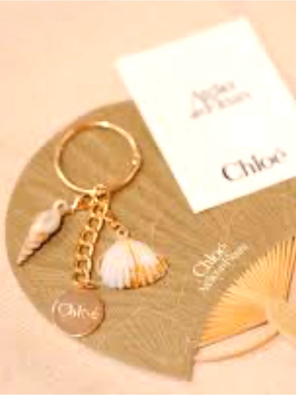 CHLOE’ ATELIER DES FLEURS, Seashell Charm for Bags or Keychain - Picture 1 of 3